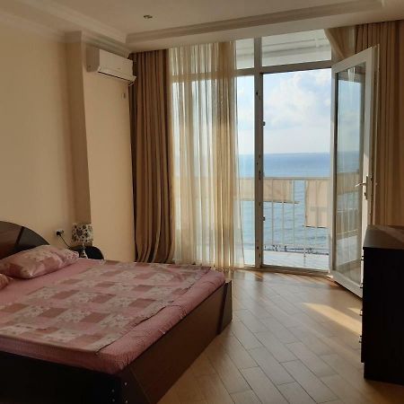 Beautiful House By The Sea Apartment Batumi Exterior foto